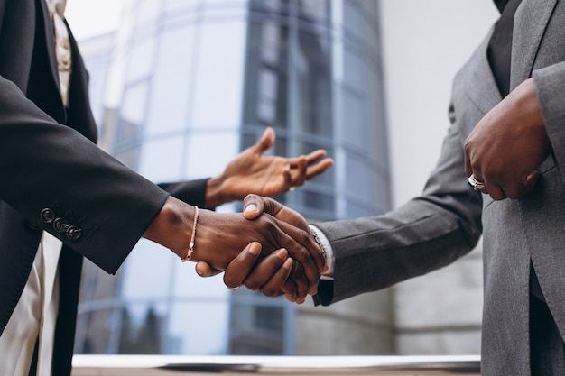1-on-1 Consultations with Industry Experts & Specialised Lawyers